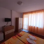 Malkata Stopanka 2*