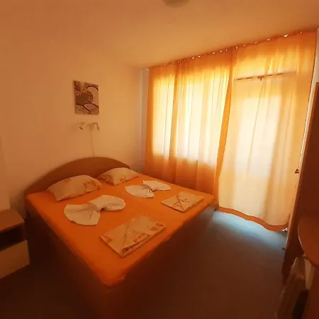 Konukevi Malkata Stopanka 2*