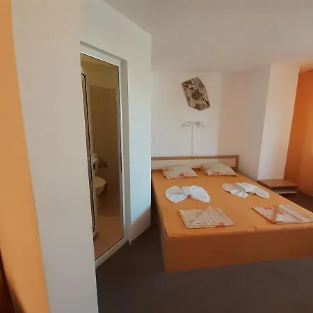 Malkata Stopanka Konukevi 2*